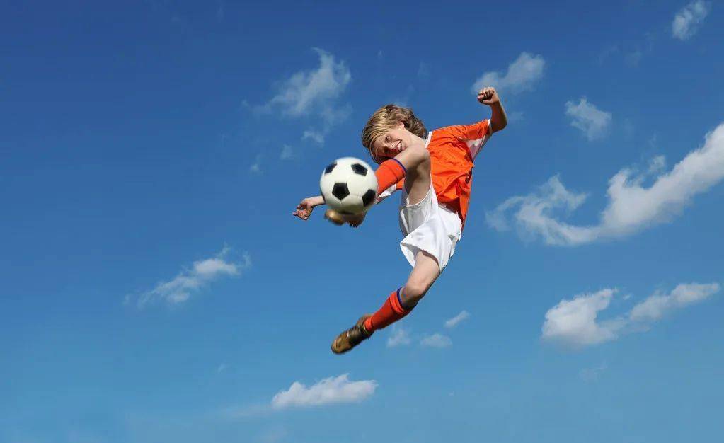 美记：保罗·乔治在场76人每百回合防守效率提升11.2分